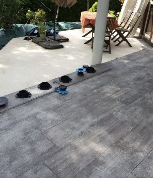 Pose de terrasse dalles sur plot